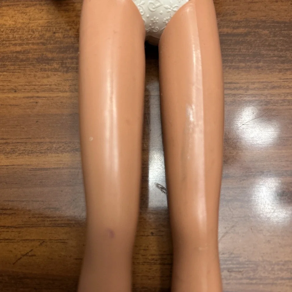 1976 Mattel Barbie Doll Long Hair Earrings Ring‎